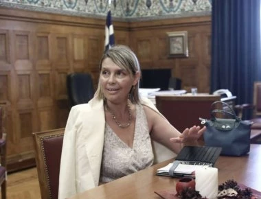Η απάντηση της Παπακώστα για τα γιουχαΐσματα στην Αριδαία: «Θέλεις να γίνεις Μεγάλος, πάψε να είσαι μικρός» (φώτο)
